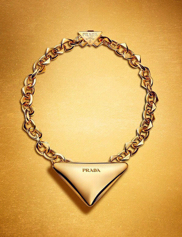 【首饰设计】Prada 刚刚推出首个 Fine Jewelry 系列——「Eternal Gold」