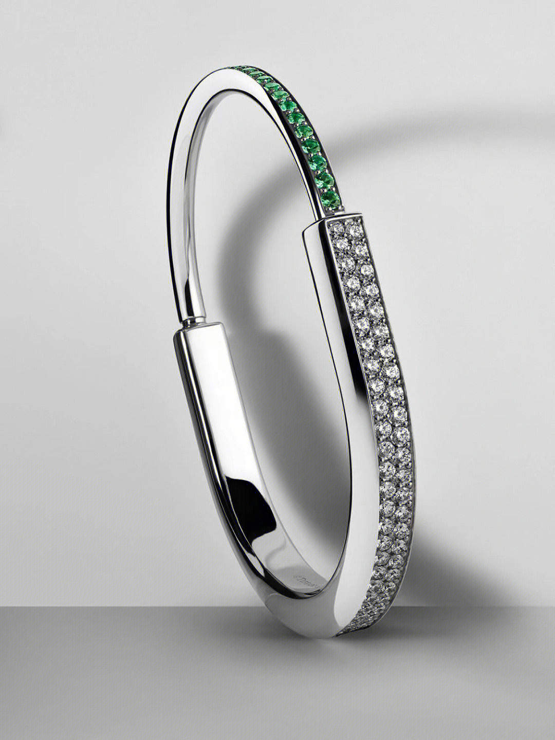 【首饰设计】Tiffany & Co. 携手Daniel打造联名雕塑手镯